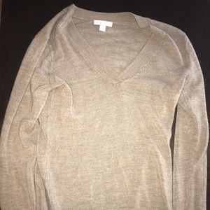 New York and company brown v Neck Sweater